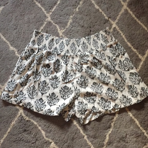 Mossimo Supply Co. Pants - Mossimo shorts